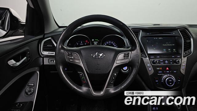 Hyundai Santafe 2016 — photo 18
