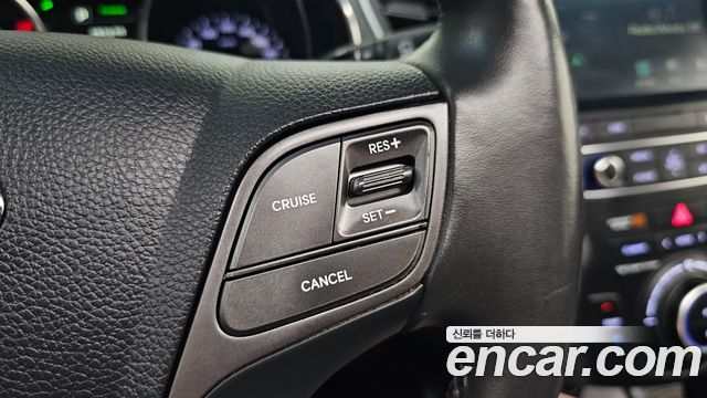 Hyundai Santafe 2016 — photo 19