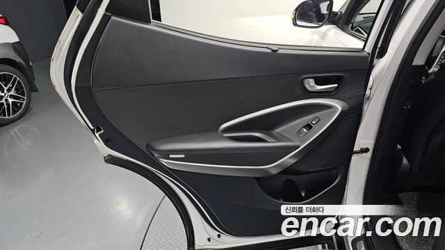 Hyundai Santafe 2016 — photo 15