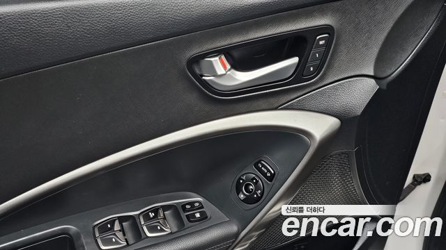 Hyundai Santafe 2016 — photo 27