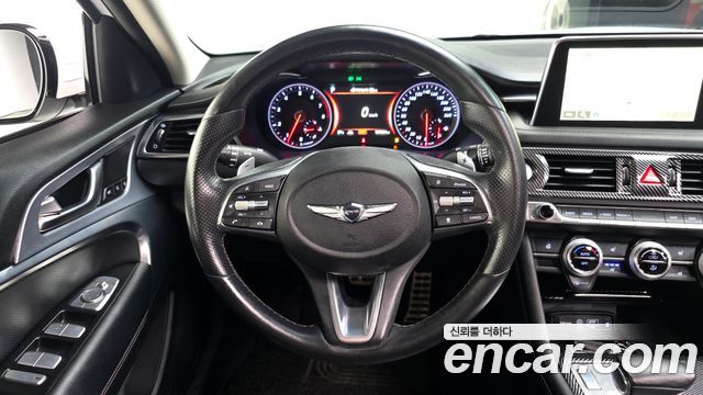 Genesis G70 2018 — photo 13