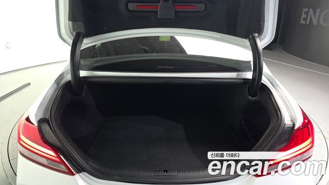 Genesis G70 2018 — photo 20