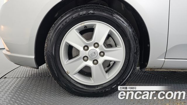 Kia Porte 2011 — photo 5