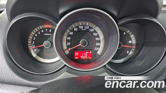 Kia Porte 2011 — photo 8