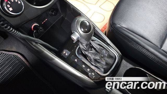 Kia Porte 2011 — photo 9