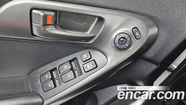 Kia Porte 2011 — photo 15