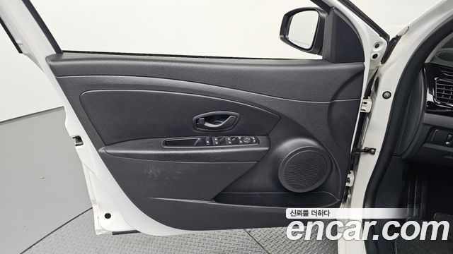 Renault Korea SM3 2016 — photo 14