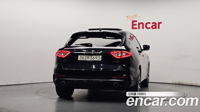 Maserati Levante 2019 — photo 4