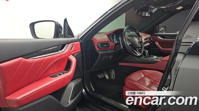 Maserati Levante 2019 — photo 13