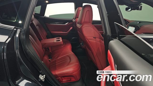 Maserati Levante 2019 — photo 17