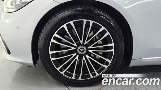 Mercedes-Benz S-Class 2021 — photo 5