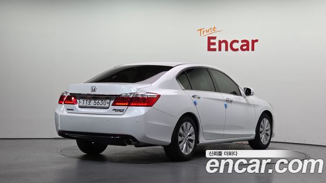 Honda Accord 2015 — photo 2