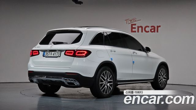 Mercedes-Benz GLC-Class 2021 — photo 2