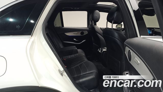 Mercedes-Benz GLC-Class 2021 — photo 17