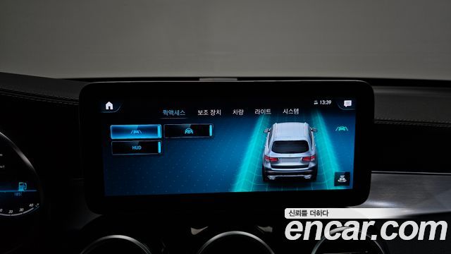 Mercedes-Benz GLC-Class 2021 — photo 34