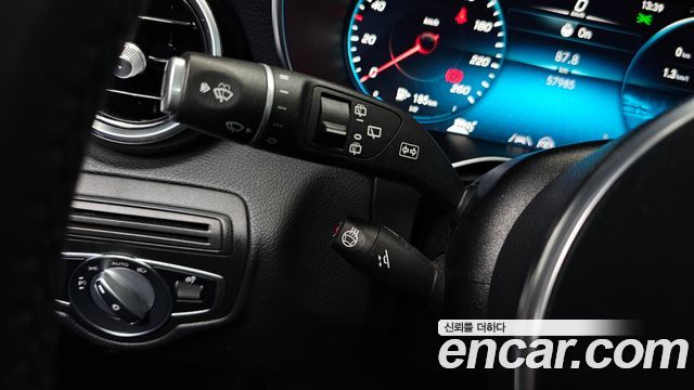 Mercedes-Benz GLC-Class 2021 — photo 36