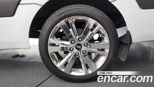 Hyundai Solati 2023 — photo 7
