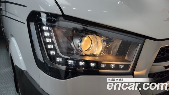 Hyundai Solati 2023 — photo 8