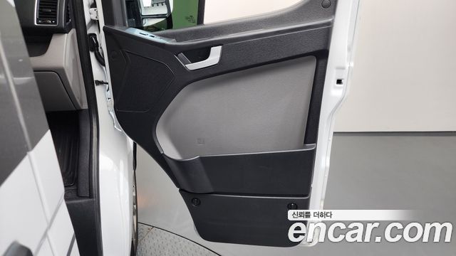 Hyundai Solati 2023 — photo 15