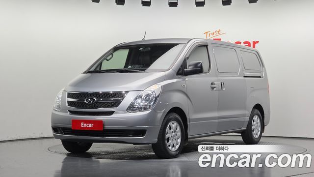 Hyundai Starex 2015 — photo 1