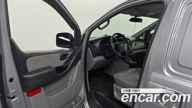 Hyundai Starex 2015 — photo 10