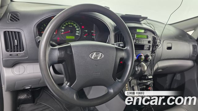 Hyundai Starex 2015 — photo 15