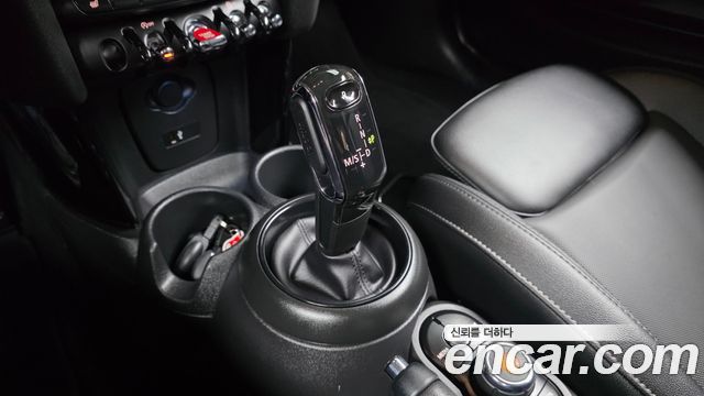Mini Cooper 2022 — photo 9