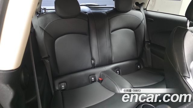 Mini Cooper 2022 — photo 12