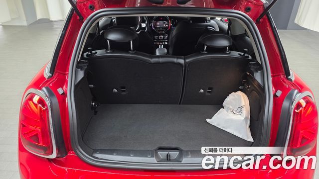 Mini Cooper 2022 — photo 16