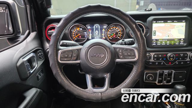 Jeep Wrangler 2022 — photo 19