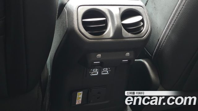 Jeep Wrangler 2022 — photo 27