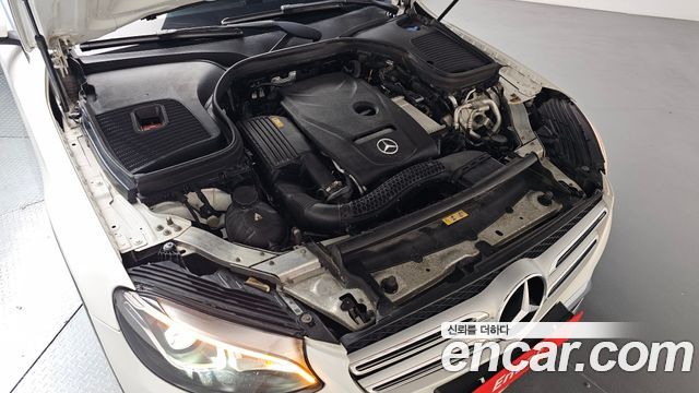 Mercedes-Benz GLC-Class 2019 — photo 6