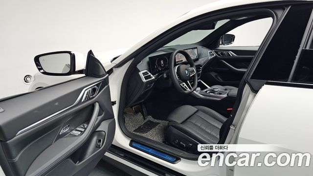 BMW 4-Series 2026 — photo 13