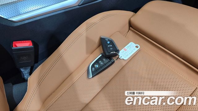 BMW 3-Series 2025 — photo 22