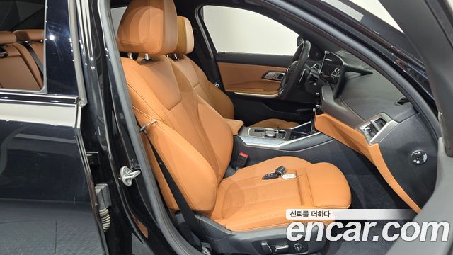 BMW 3-Series 2025 — photo 16