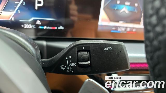 BMW 3-Series 2025 — photo 27