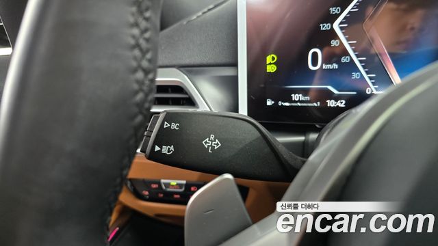 BMW 3-Series 2025 — photo 28