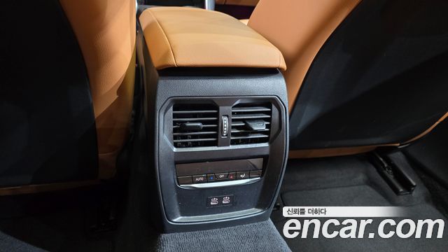 BMW 3-Series 2025 — photo 30