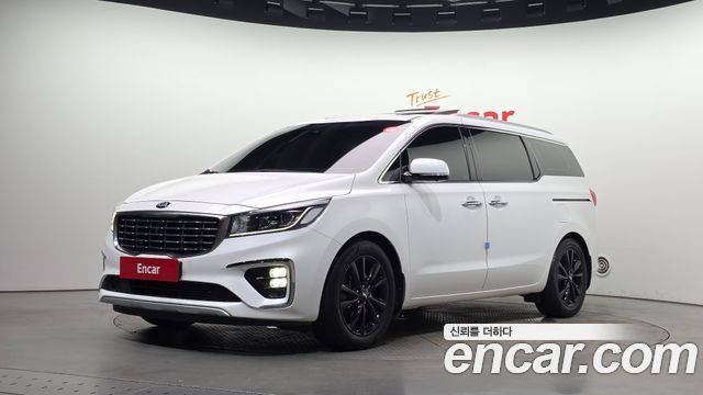 Kia Canival 2019 — photo 1