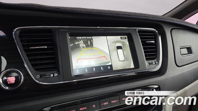 Kia Canival 2019 — photo 15