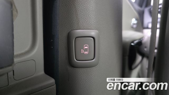 Kia Canival 2019 — photo 18