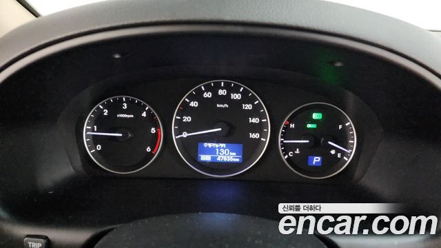 Hyundai Starex 2016 — photo 11