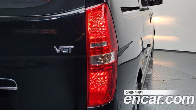 Hyundai Starex 2016 — photo 9
