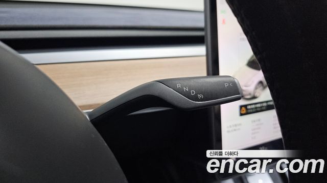 Tesla Model Y 2021 — photo 12