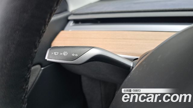 Tesla Model Y 2021 — photo 20