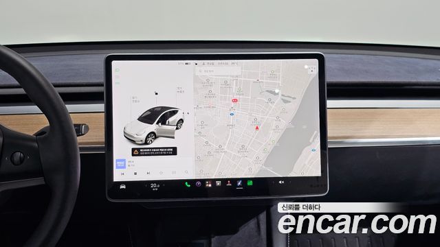Tesla Model Y 2021 — photo 21