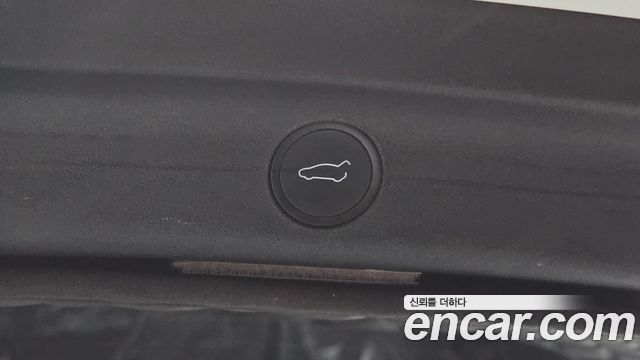 Tesla Model Y 2021 — photo 34