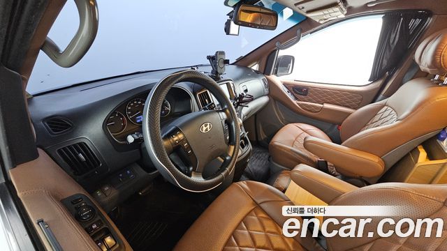 Hyundai Starex 2016 — photo 7