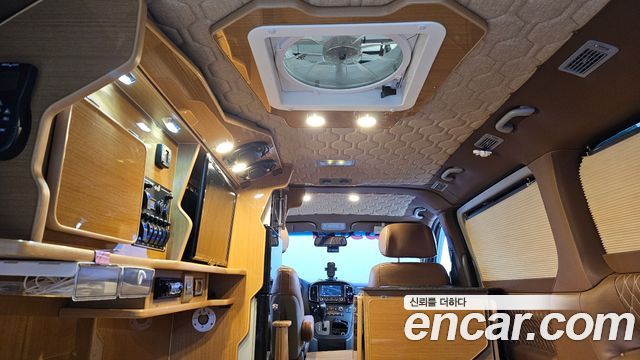 Hyundai Starex 2016 — photo 11