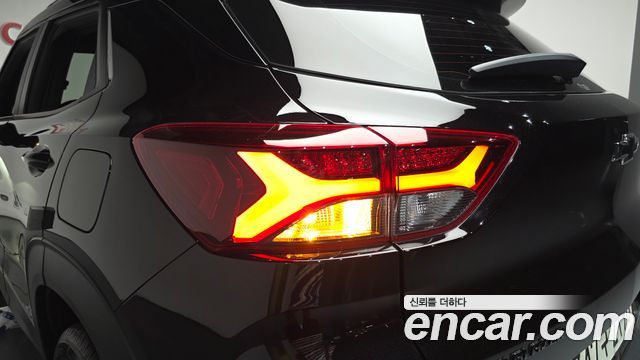 Chevrolet Korea Trailblazer 2022 — photo 9